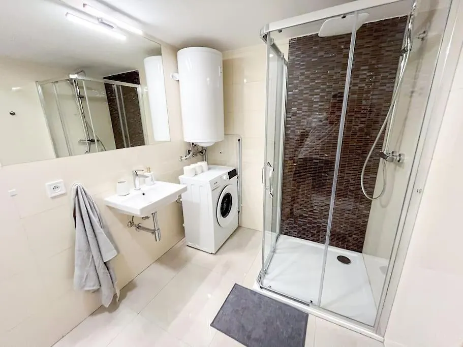 Suite Crystal 404 Prague Apartment