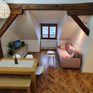  Apartment Castle View